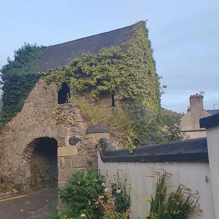 The Retreat Guest * Карлингфорд